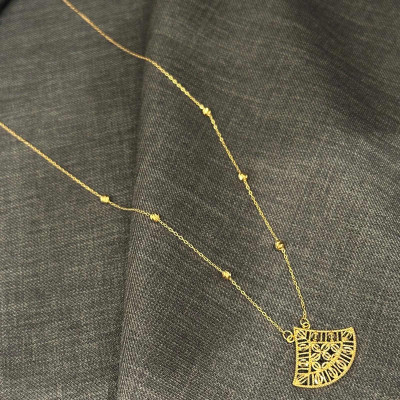 قلادة حديثة عيار 21